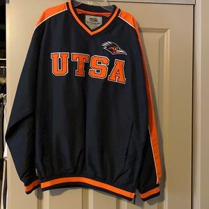 UTSA Roadrunners Baseball Style pullover. Waterproof.